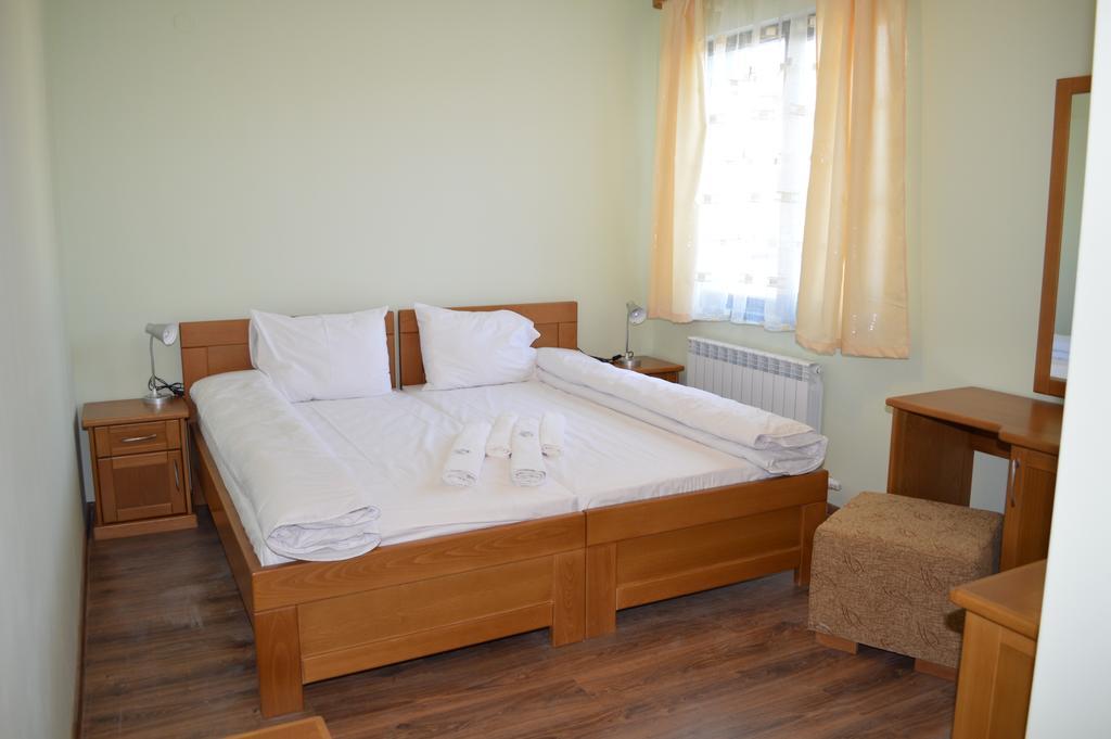 De-Yan Guest House Oreshak  Zimmer foto